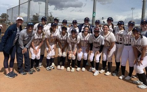 The Cypress Softball team after the Laughlin Tournament, look at those smiles!