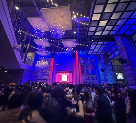 Students enjoy a night of dancing under the the magical lights of House of Blues,