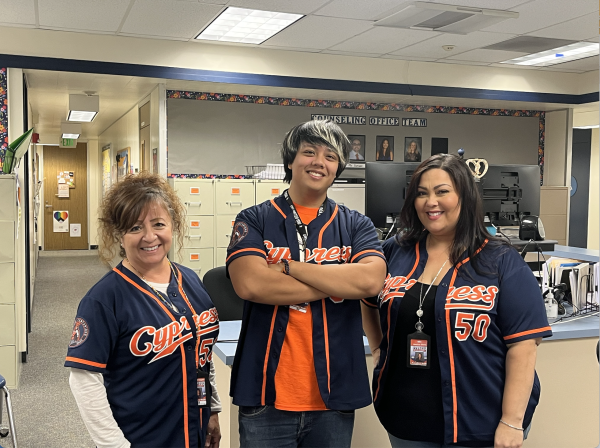 New faculty staff works at the front desks of Cypress High School counseling office. (Dianna Vergara, Daryl Soriano, Jessica Olano)
