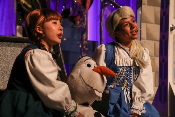 Alyssa Park, who played as Young Princess Anna, and Ethan Garcia, who played as Young Princess Elsa, sang, danced, and acted in the musical theatre production, Frozen JR.